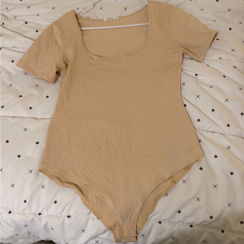 Women’s Scoop Neck Short Sleeve Bodysuit - Nude L